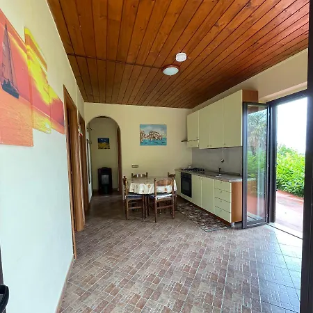 Goddess Yard Tropea
